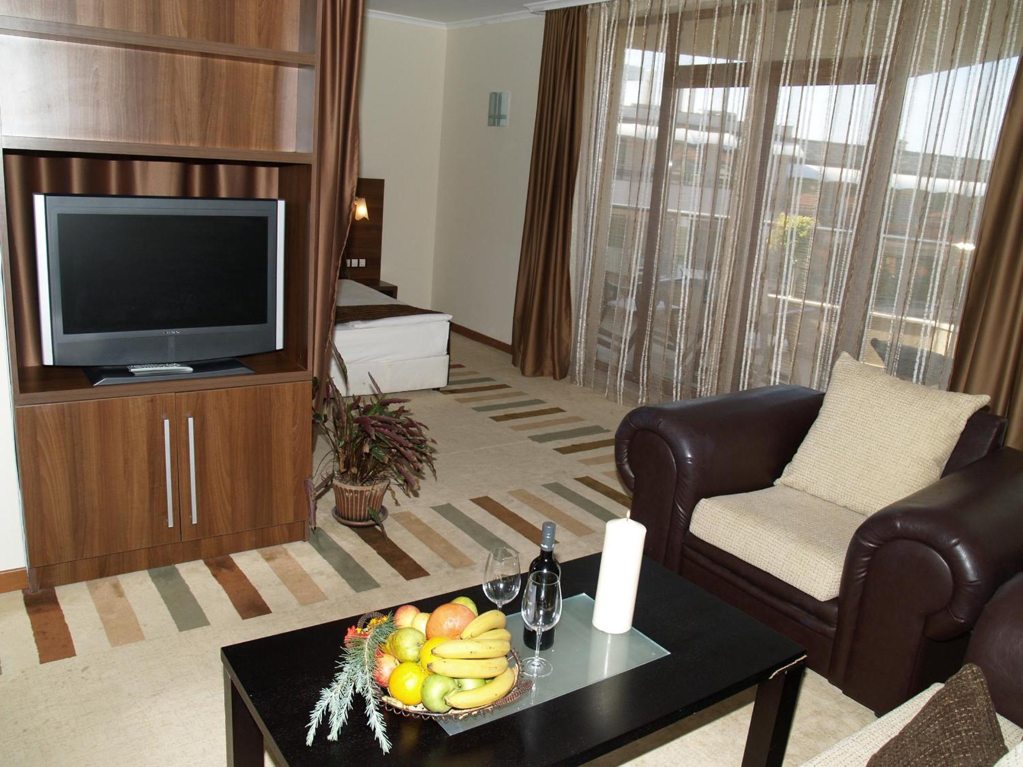 סוזופול Laguna Beach Resort & Spa מראה חיצוני תמונה