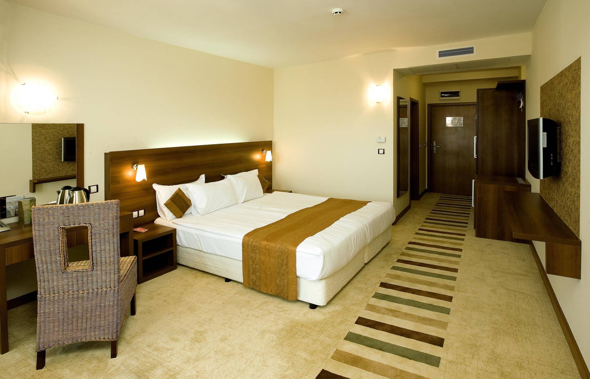 סוזופול Laguna Beach Resort & Spa מראה חיצוני תמונה